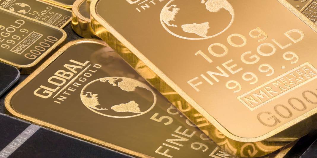 Altın yükselir mi? Yatırımcılar yakından takip ediyordu! Ünlü banka tahminini güncelledi 3